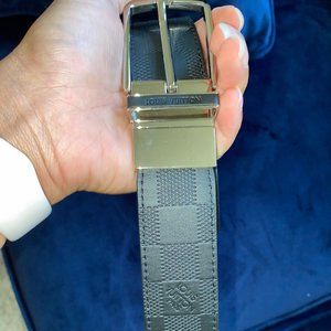 Men's - NEVER WORN - Louis Vuitton Belt